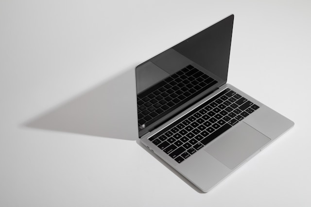 Очищення і заміна термопасти в MacBook: чому це важливо?