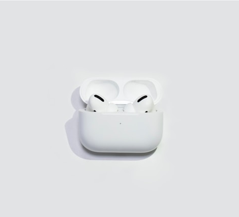Apple AirPods: Чистка та ремонт ваших навушників