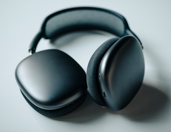 AirPods Max від Apple та чому вони завойовують ринок до сьогодні