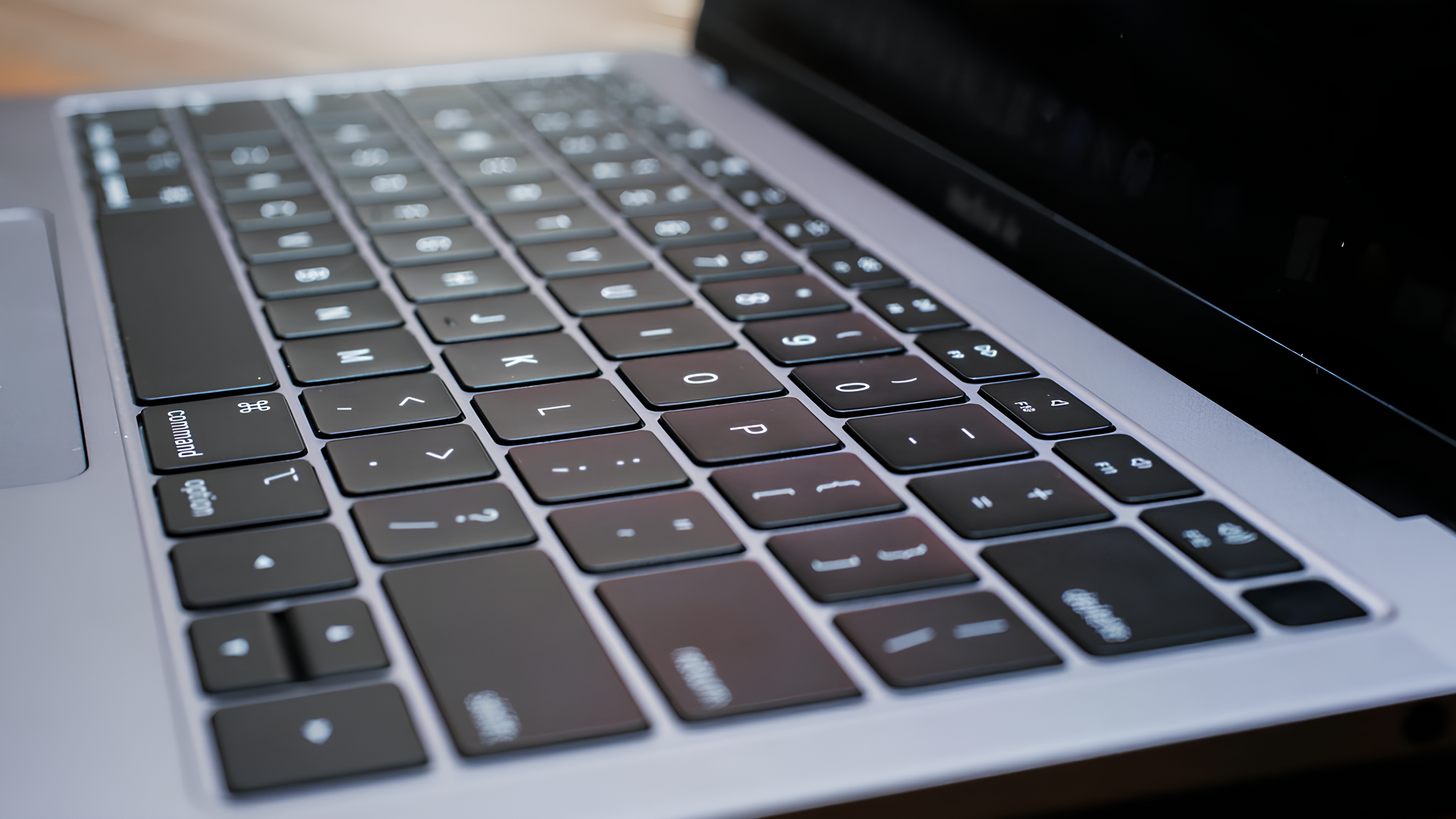 Заміна клавіш на MacBook: з механізмом і без — що потрібно знати