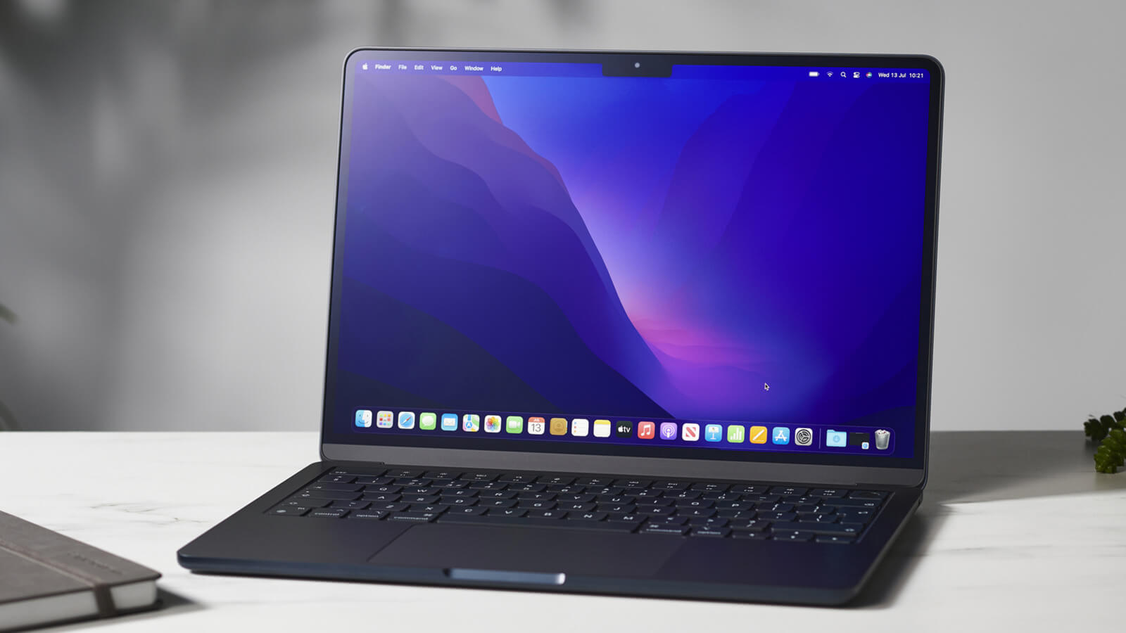 Заміна клавіатури, трекпада і портів MacBook в Україні — коли варто звернутися в сервіс