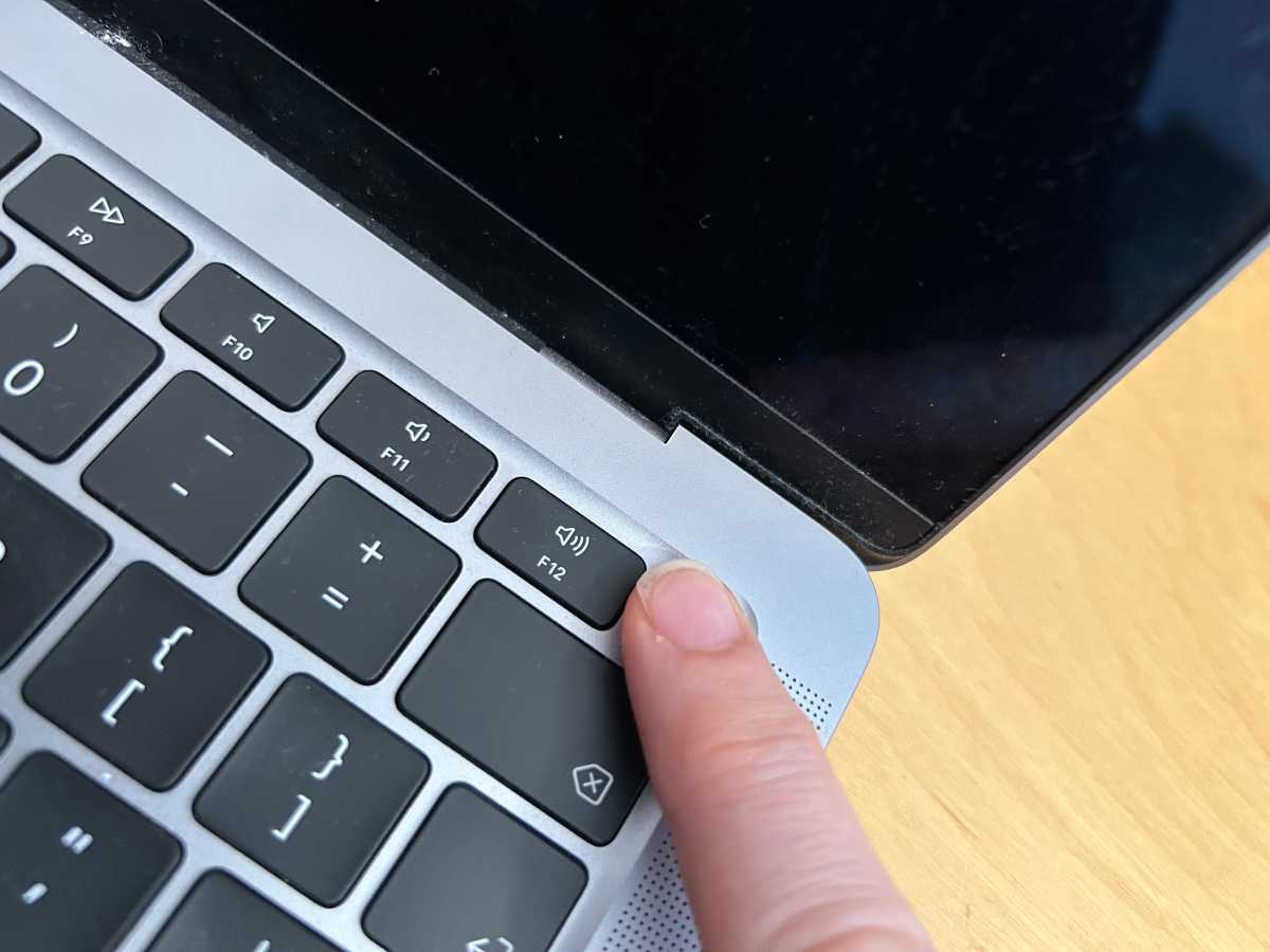 MacBook не вмикається: основні причини та способи вирішення проблеми