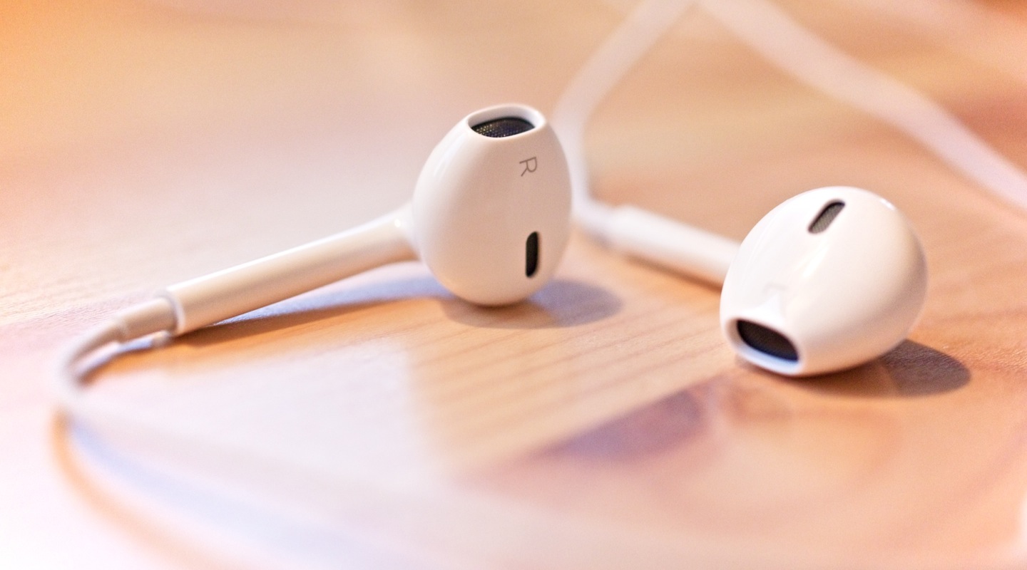 «Умные наушники» от Apple уже в недалеком будущем!