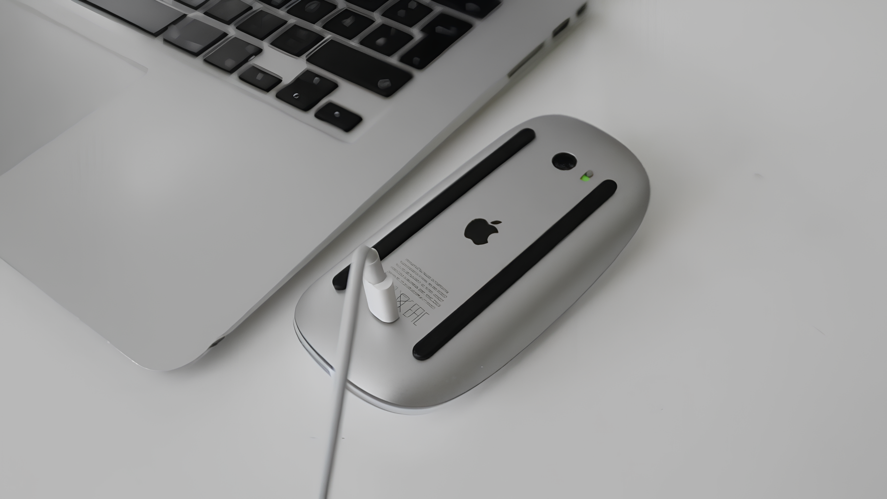 не заряджається Apple Magic Mouse