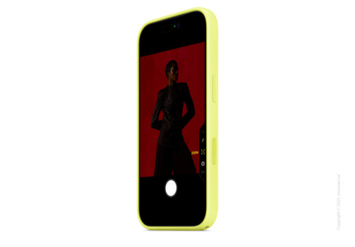 iPhone 17 Pro Max Silicone Case with MagSafe – Neon Yellow
