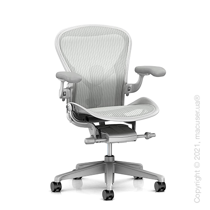 Кресло Herman Miller Aeron Remastered
