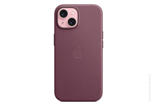 iPhone 15 FineWoven Case with MagSafe - Mulberry